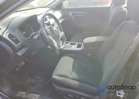 2015 Nissan Altima 2.5 z USA, uszkodzony, nr VIN 1N4AL3AP7FC132789